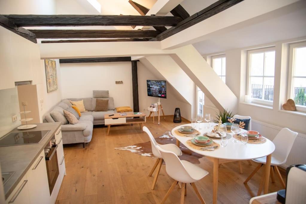 Penthouse Mit Altstadtflair Appartamento Graz